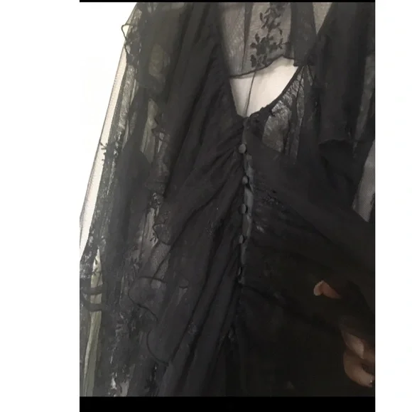 Elegant Black Lace Blouse XL - Picture 6 of 8